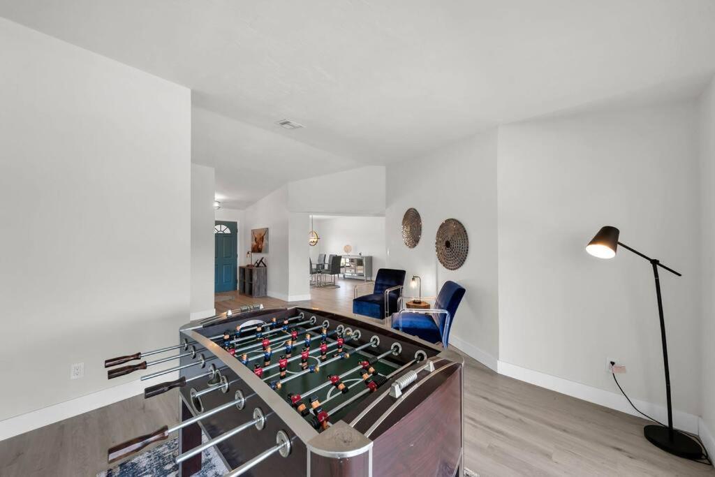 Luxury Waterfront Haven In Cape Coral - Dog-Friendly Escape With Private Pool Villa Luaran gambar